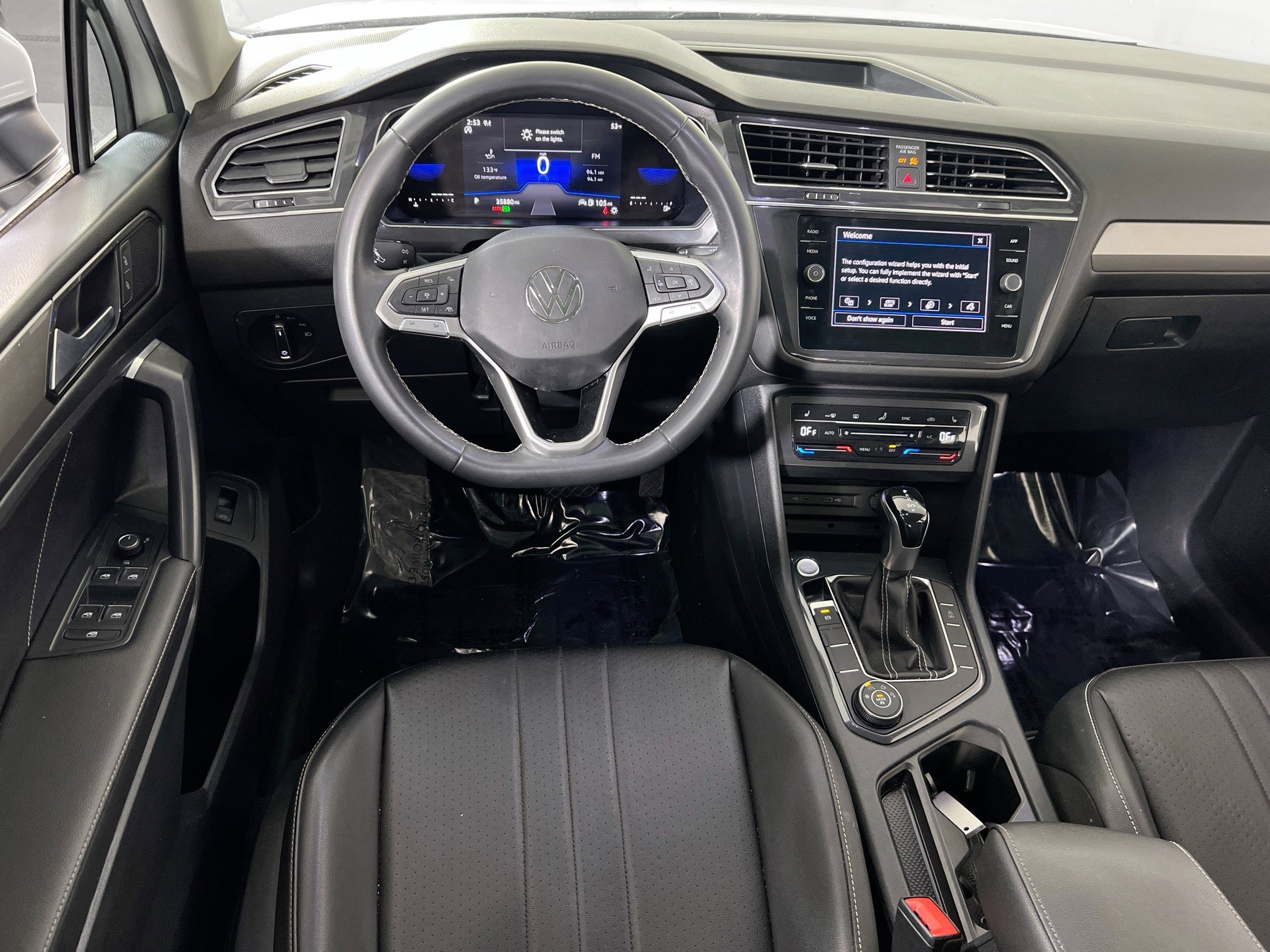 Used 2022 Volkswagen Tiguan SE image 22