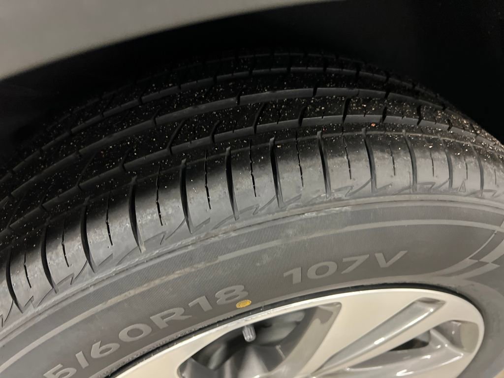 Certified 2023 Buick Envision Essence image 11