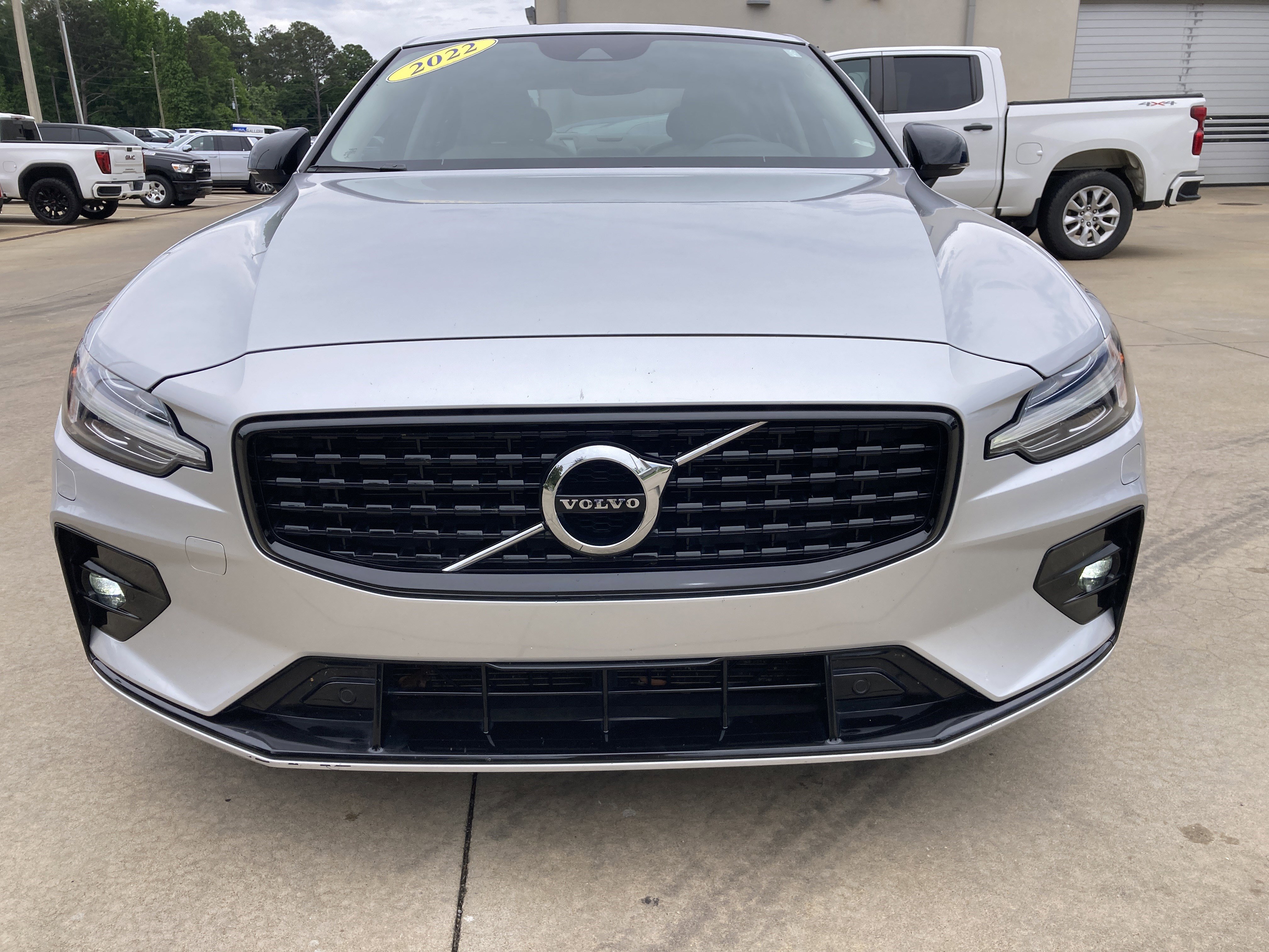 Used 2022 Volvo S60 B5 Inscription FWD image 4