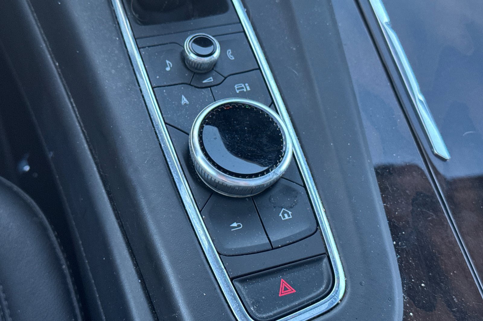 Used 2023 Cadillac Escalade Sport Platinum w/ LPO, ONYX Package image 31