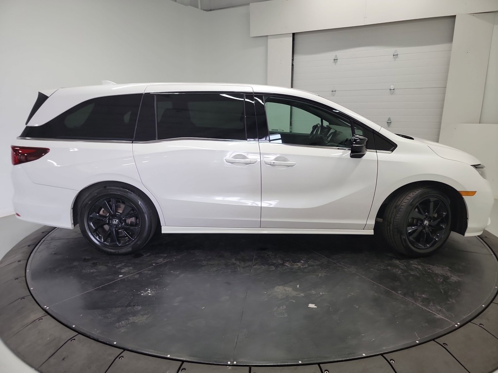 Certified 2023 Honda Odyssey Sport image 11