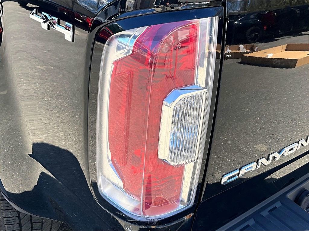 Used 2016 GMC Canyon SLT AWD/4WD image 29