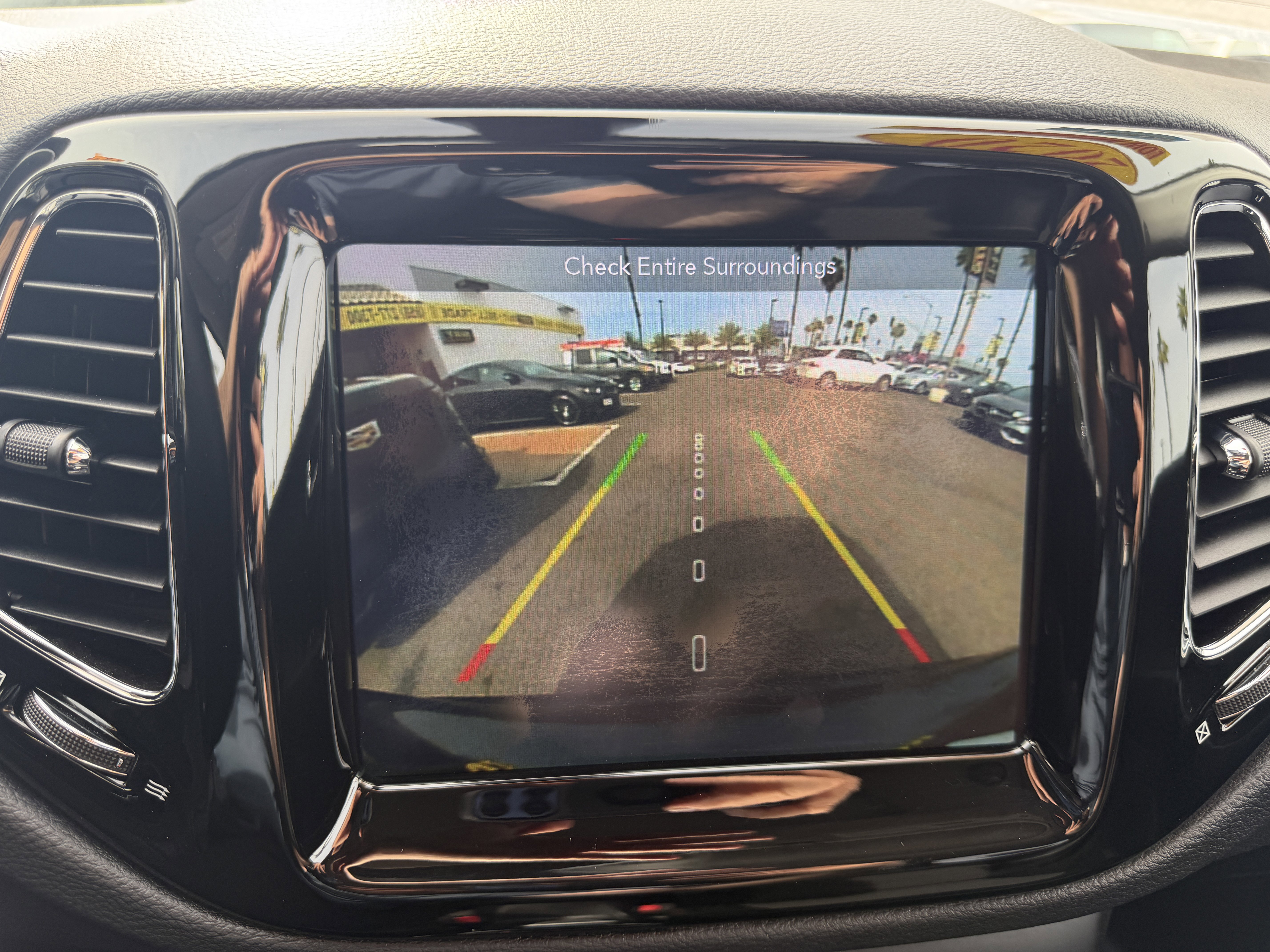 Used 2020 Jeep Compass Latitude FWD image 27