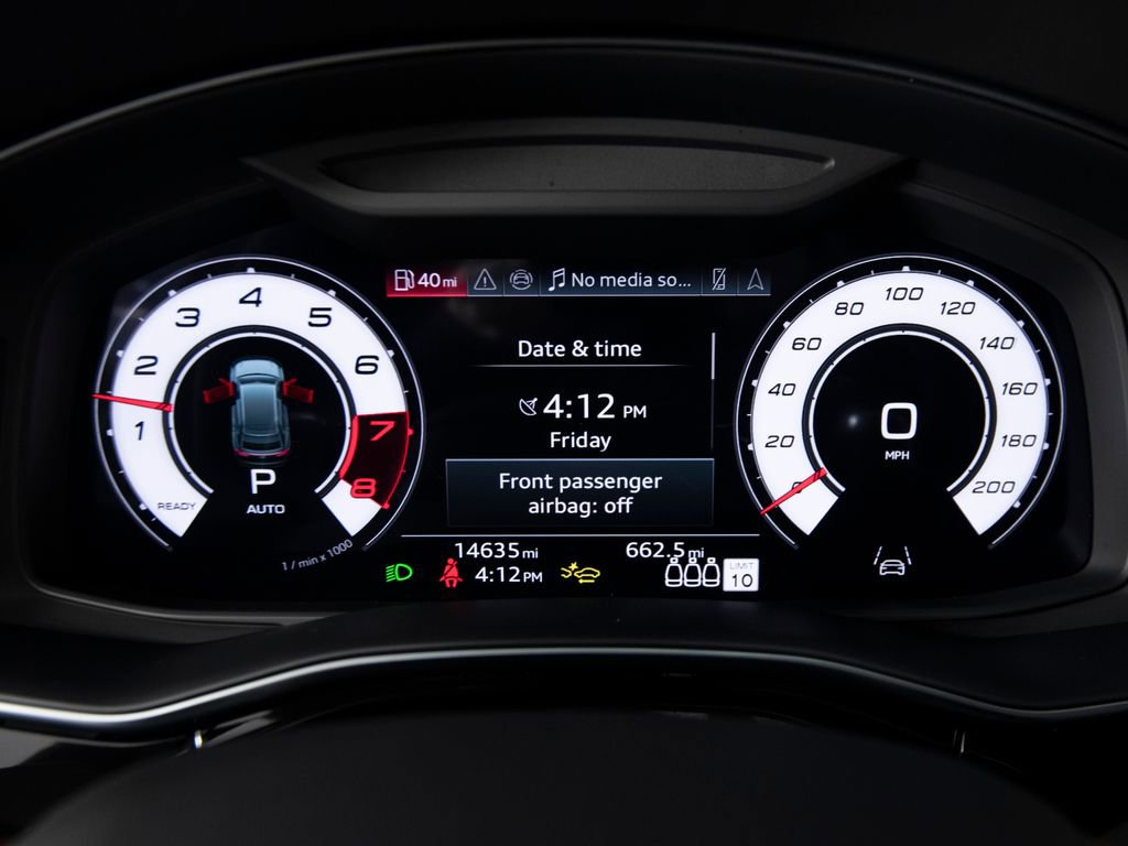 Used 2025 Audi RS Q8 performance AWD/4WD image 16