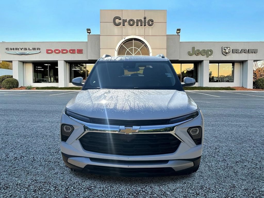 Used 2025 Chevrolet TrailBlazer LT FWD image 8