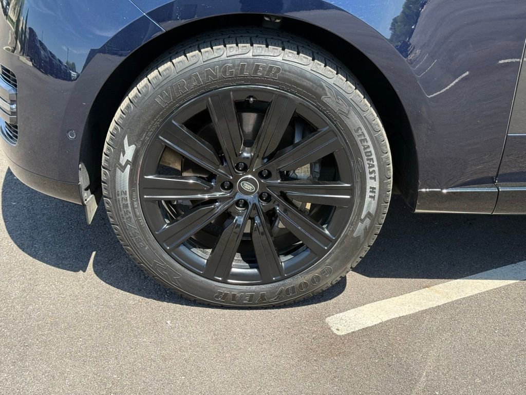 Certified 2023 Land Rover Range Rover Long Wheelbase SE image 11