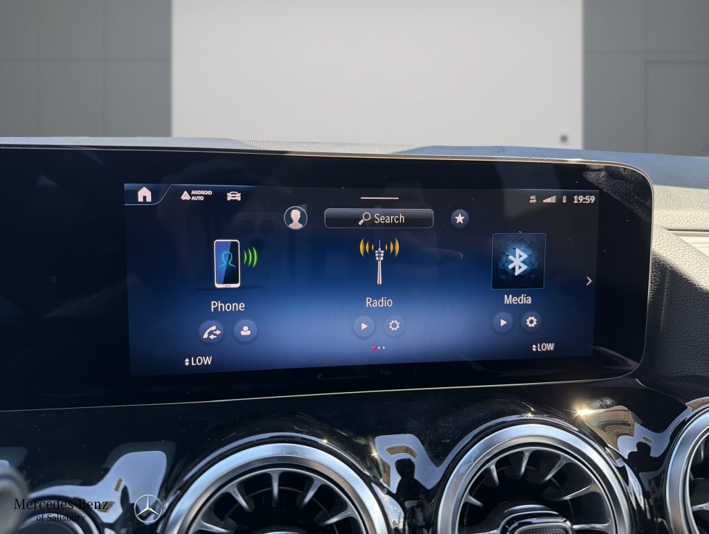 New 2026 Mercedes-Benz GLA 250 4MATIC image 9