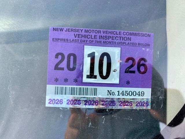 Used 2005 Dodge Stratus SXT w/ Leather Value Pkg image 24