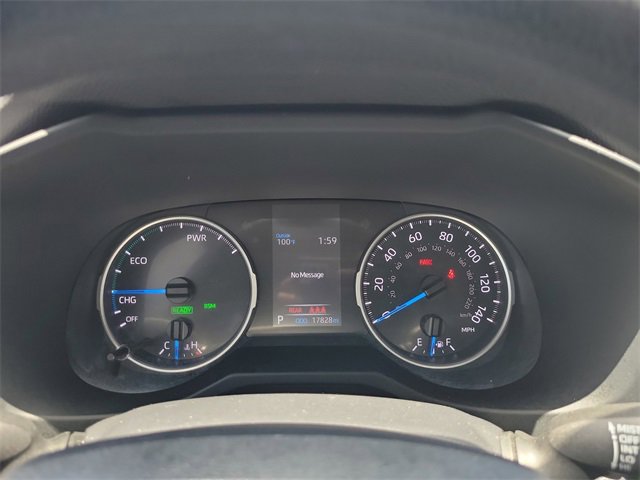 Used 2022 Toyota RAV4 XLE image 17