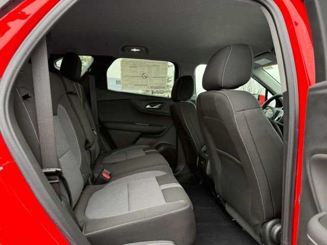 Used 2025 Chevrolet Blazer LT image 11