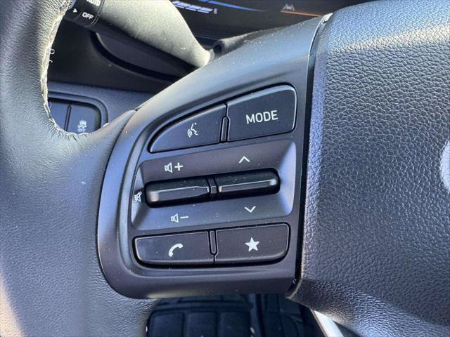 Used 2024 Hyundai Venue SEL FWD image 21