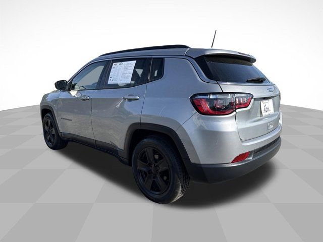 Used 2022 Jeep Compass Latitude image 6