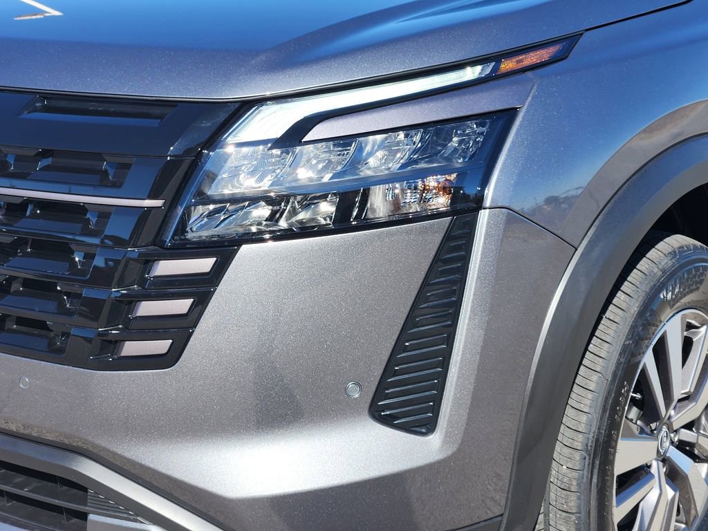 New 2026 Nissan Pathfinder SL image 5