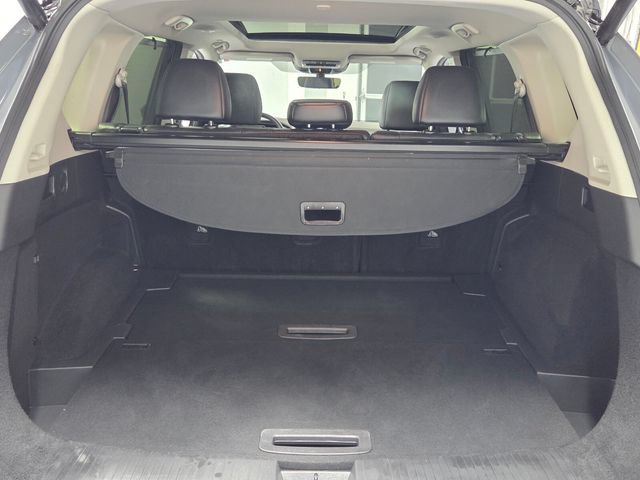 Used 2023 Nissan Rogue Platinum FWD image 12