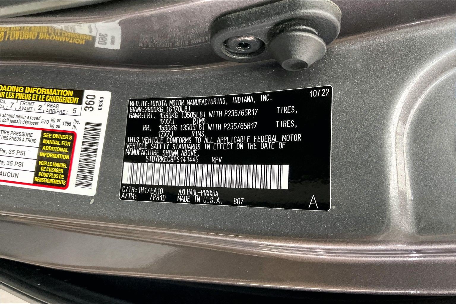Used 2023 Toyota Sienna XLE FWD image 35