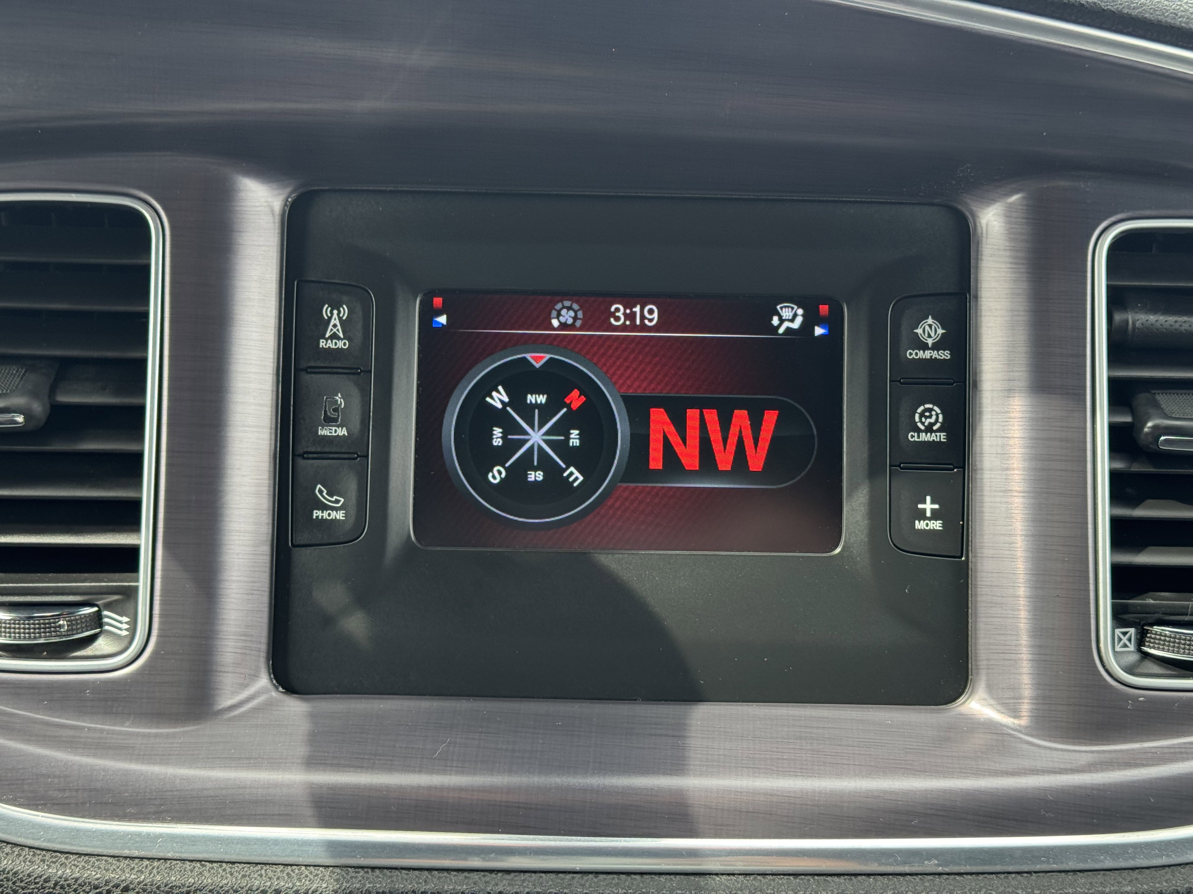 Used 2015 Dodge Charger SE w/ Sport Appearance Group image 22