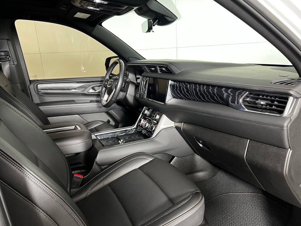 Used 2023 GMC Yukon XL Denali w/ Denali Reserve Package image 20