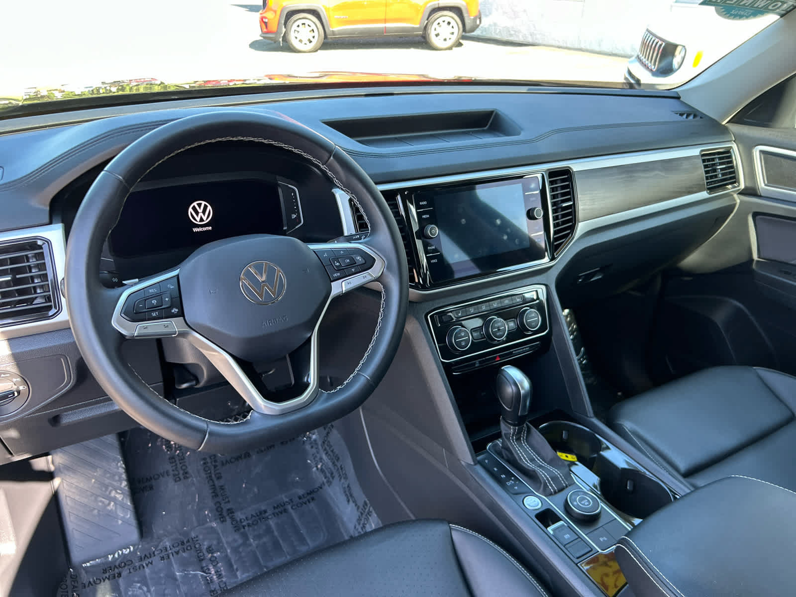 Used 2023 Volkswagen Atlas SE AWD/4WD image 14