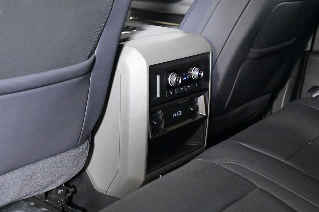 Used 2025 GMC Hummer EV 3X w/ LPO, Illumination Package image 18