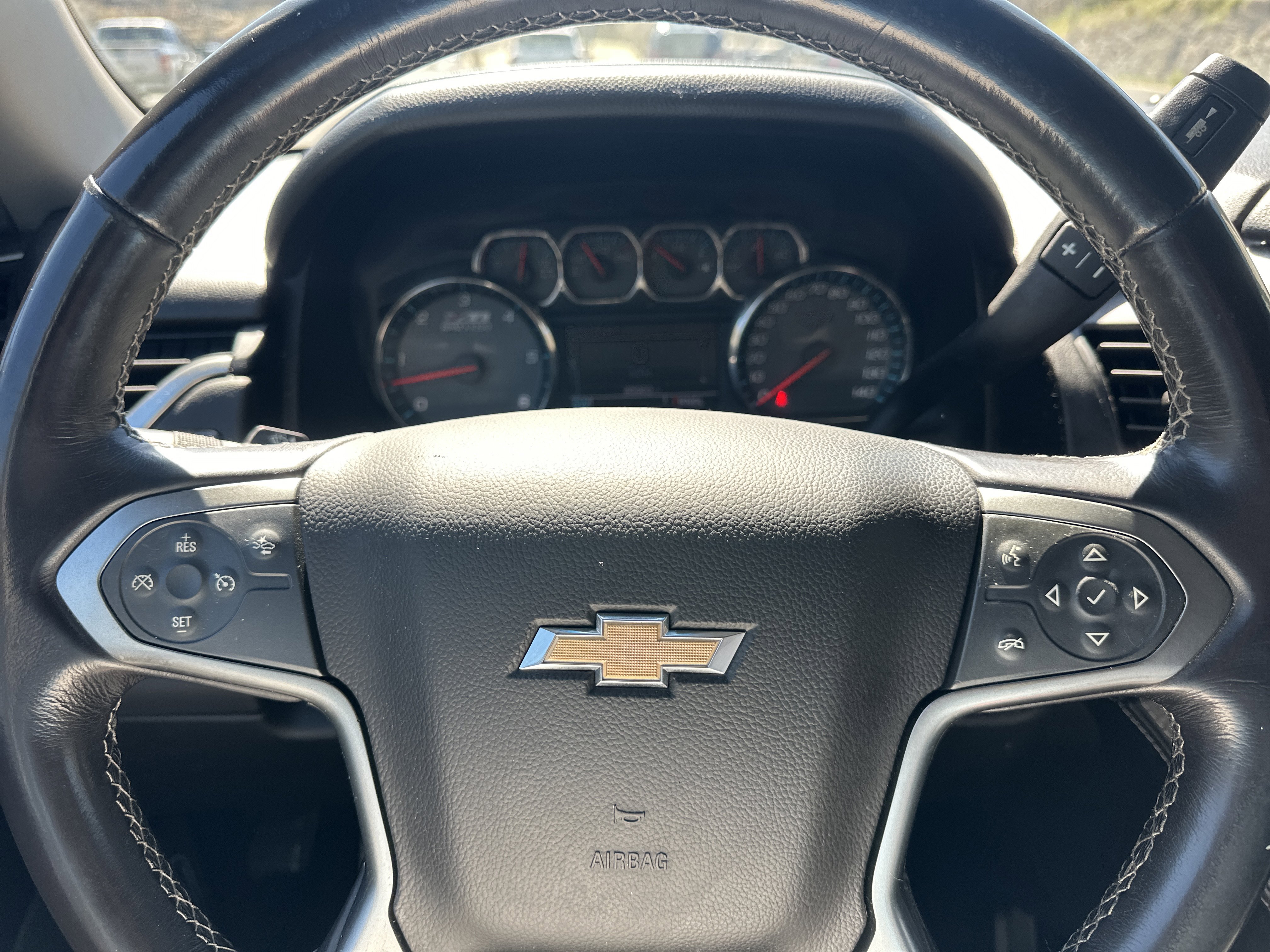 Used 2018 Chevrolet Suburban LT w/ Off-Road Package image 12