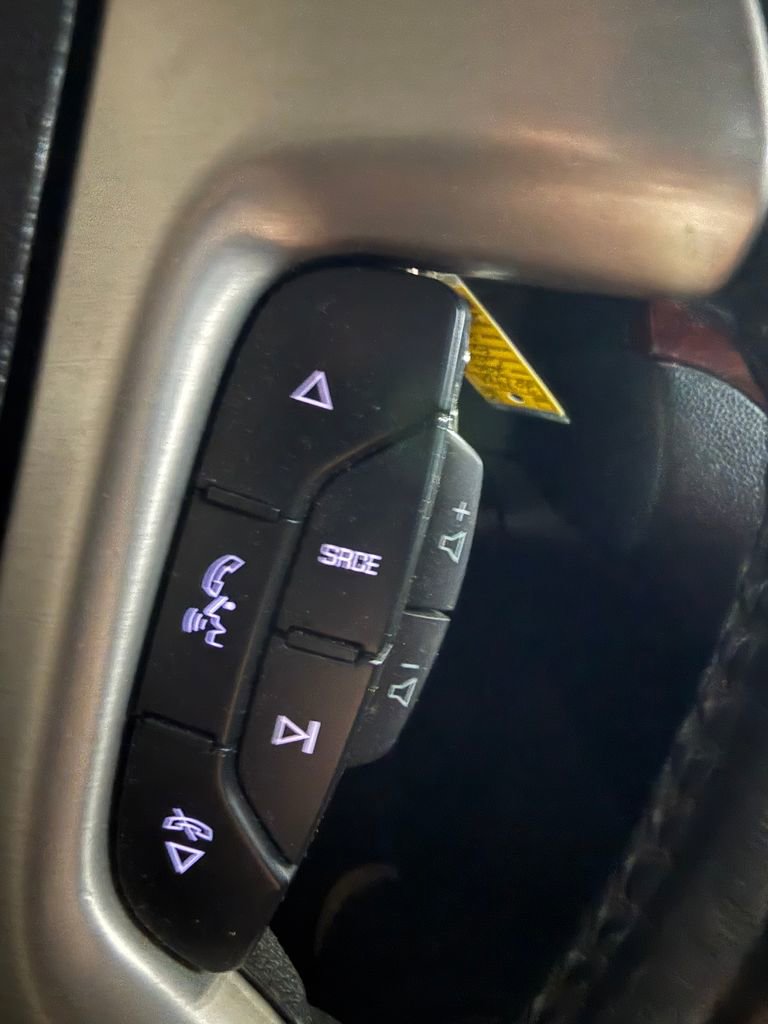 Used 2010 Cadillac Escalade Premium image 14