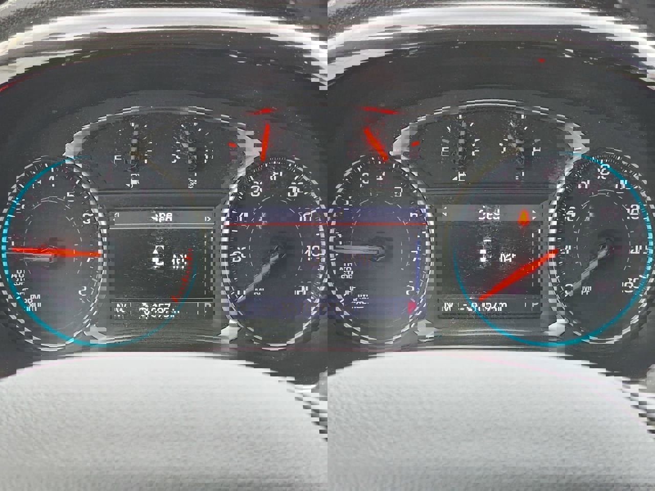 Used 2020 Chevrolet Traverse LT image 25