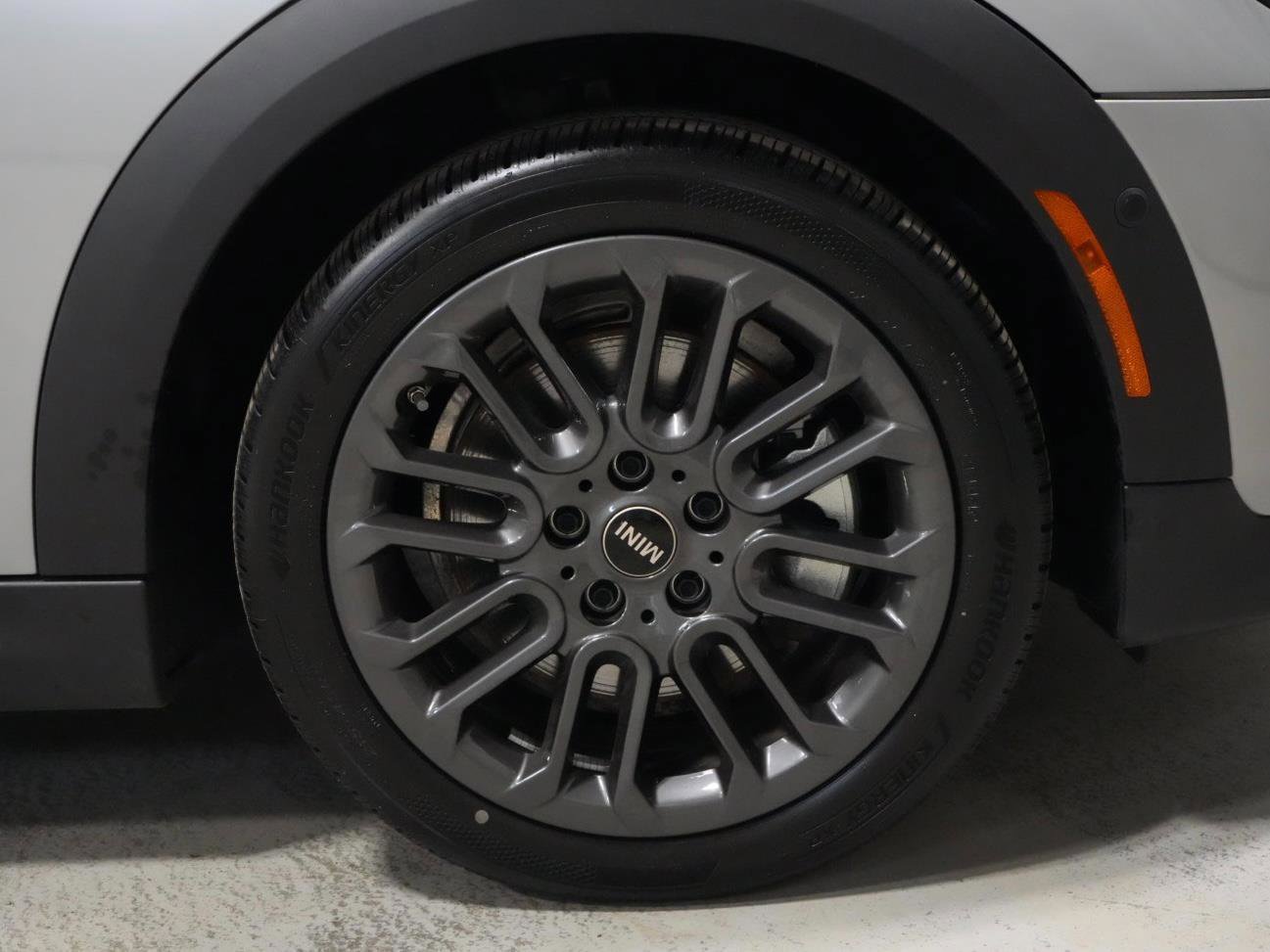 Certified 2025 MINI Cooper S image 36