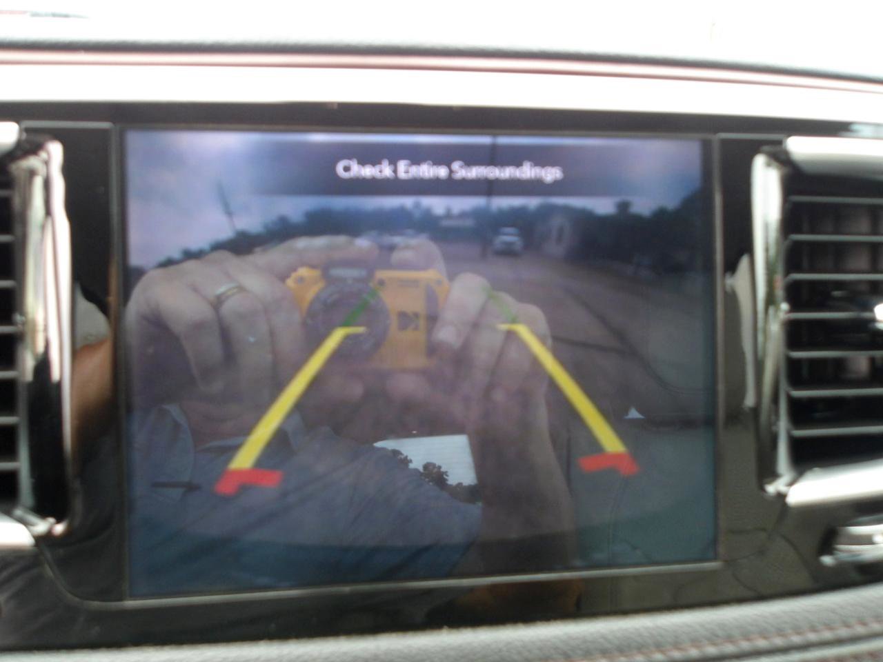 Used 2020 Chrysler Pacifica Limited FWD image 22