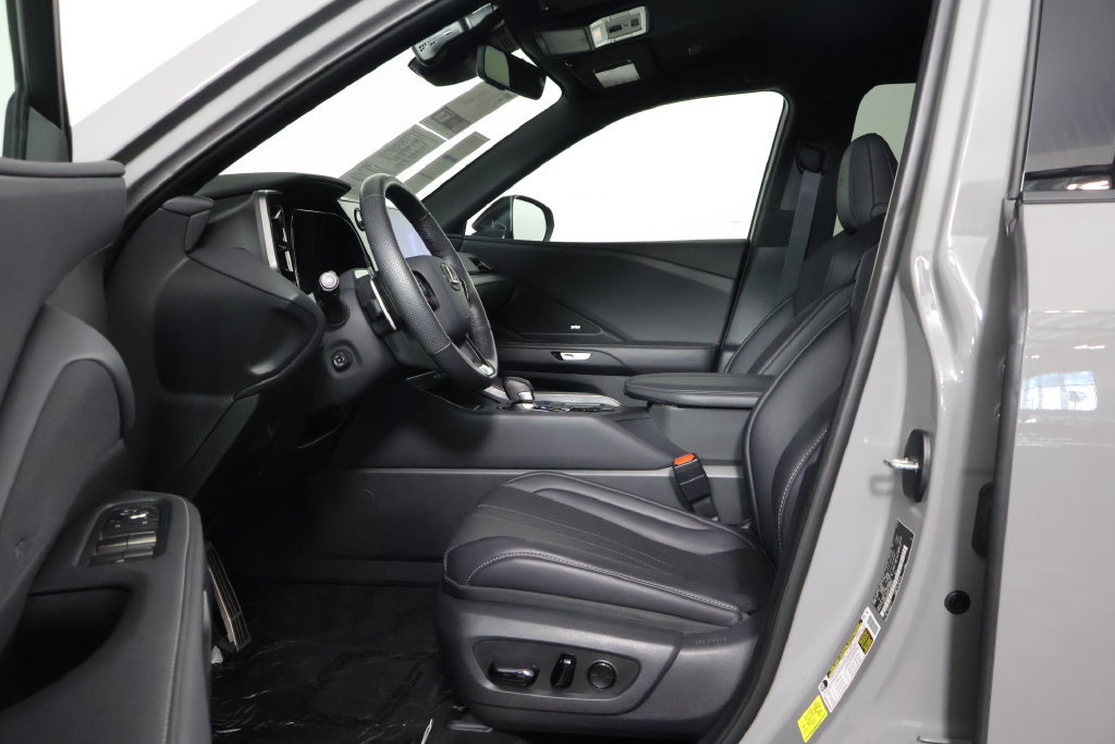 Certified 2026 Lexus TX 500h AWD w/ Technology Package image 10
