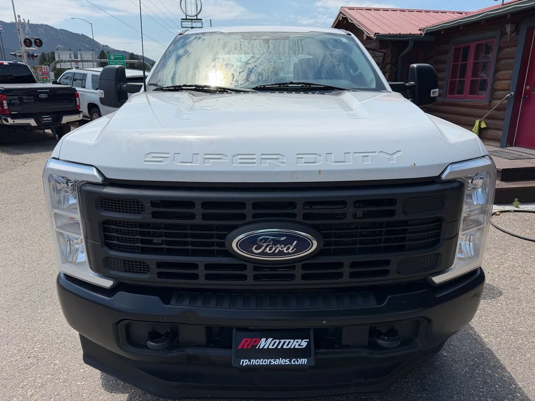 Used 2024 Ford F250 XL AWD/4WD image 3
