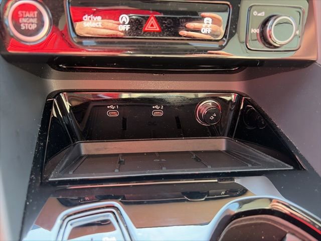 Used 2025 Audi Q5 Prestige image 18