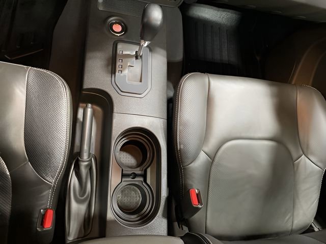 Used 2021 Nissan Frontier PRO-4X w/ Pro-4x Utility Package AWD/4WD image 16