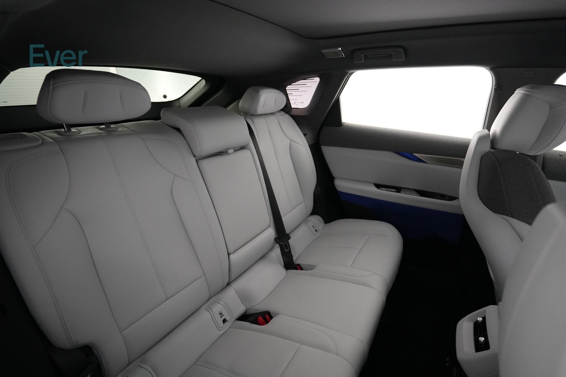 Used 2025 Cadillac Optiq Luxury 1 image 5