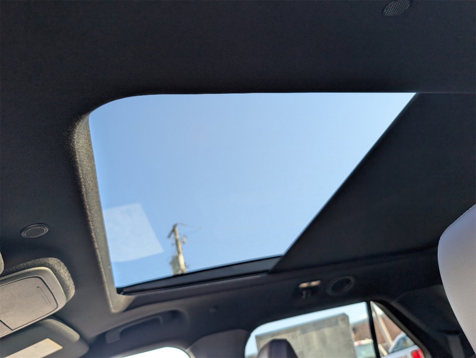 New 2026 Ford Explorer Platinum image 17