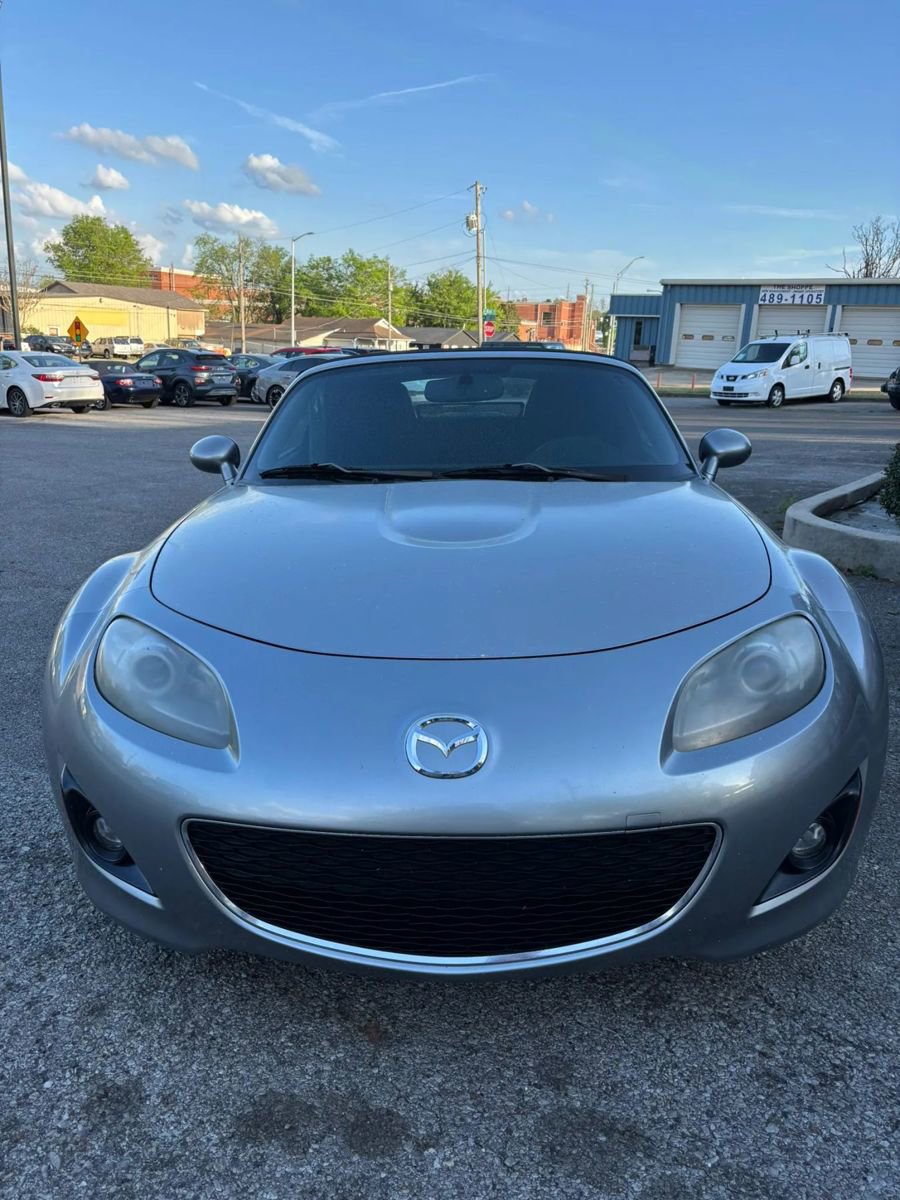 Used 2009 MAZDA MX-5 Miata Grand Touring w/ Premium Pkg RWD image 8