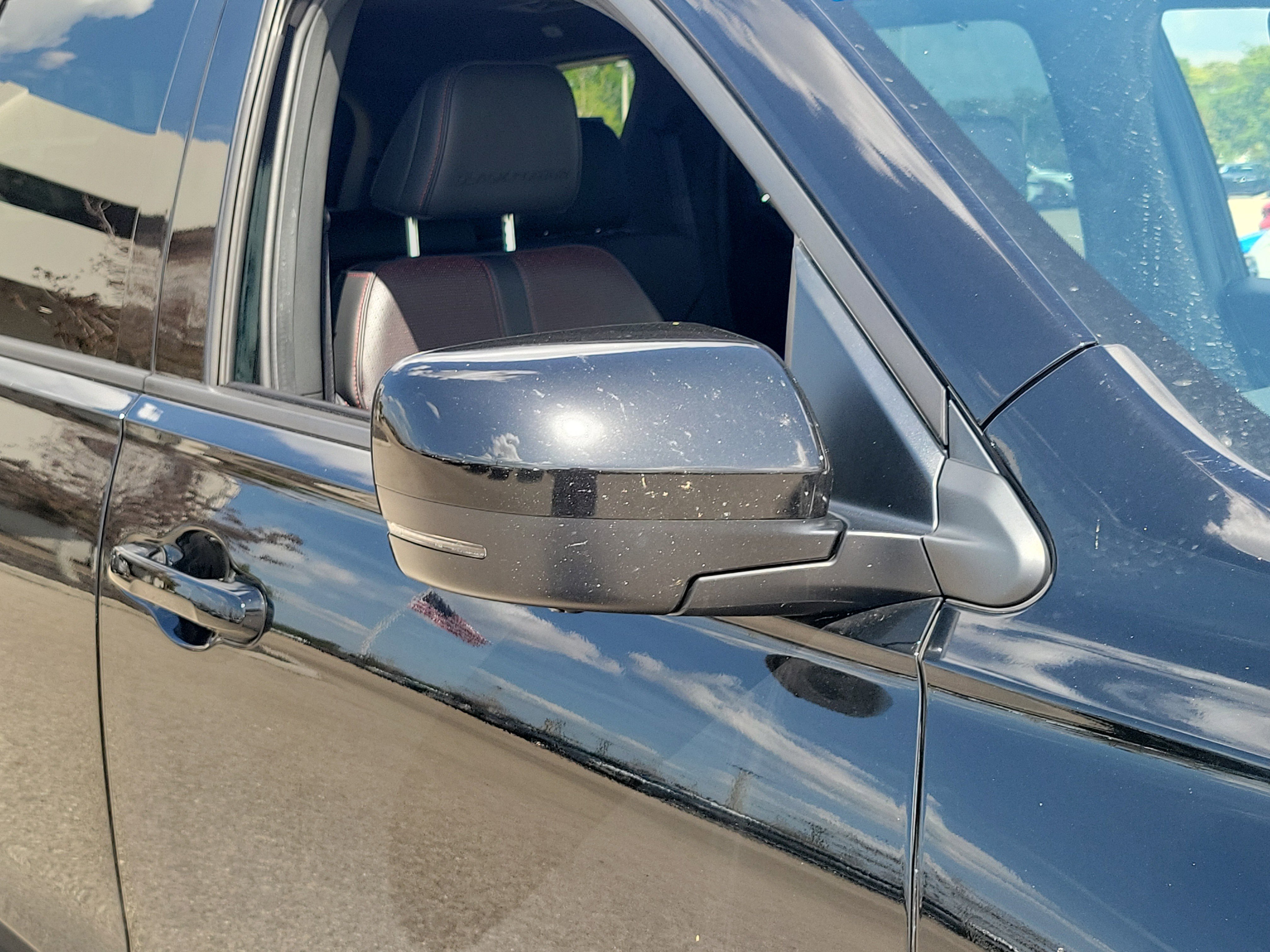 Certified 2025 Honda Pilot Black Edition image 8