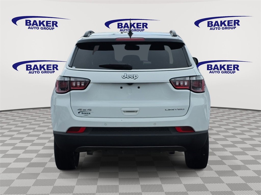 Used 2024 Jeep Compass Limited image 4