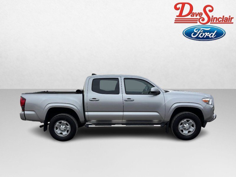 Used 2018 Toyota Tacoma SR image 5