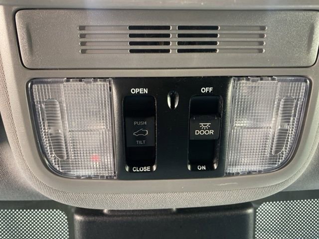 Used 2023 Honda Odyssey EX-L image 18