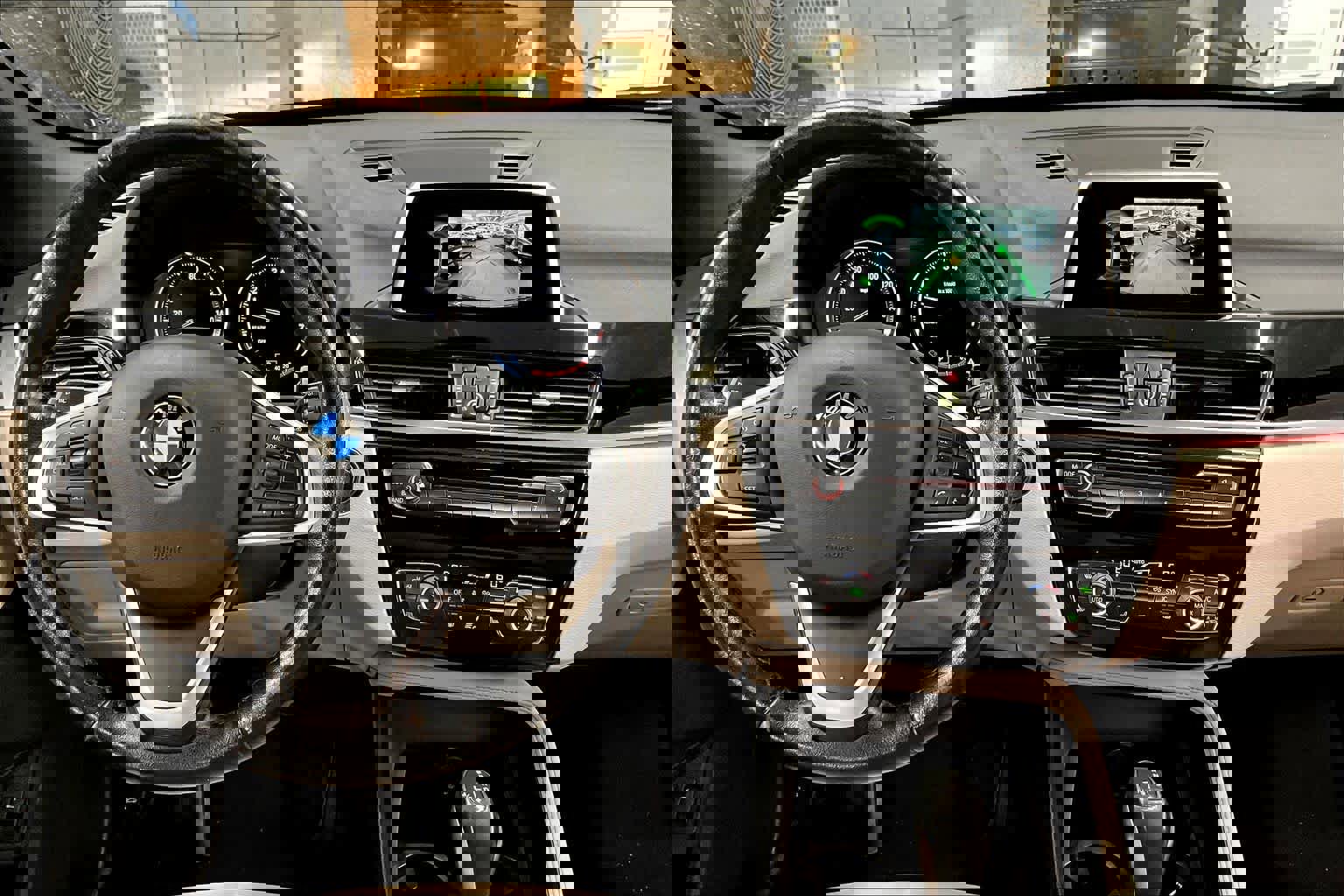 Used 2019 BMW X1 sDrive28i w/ Convenience Package image 15