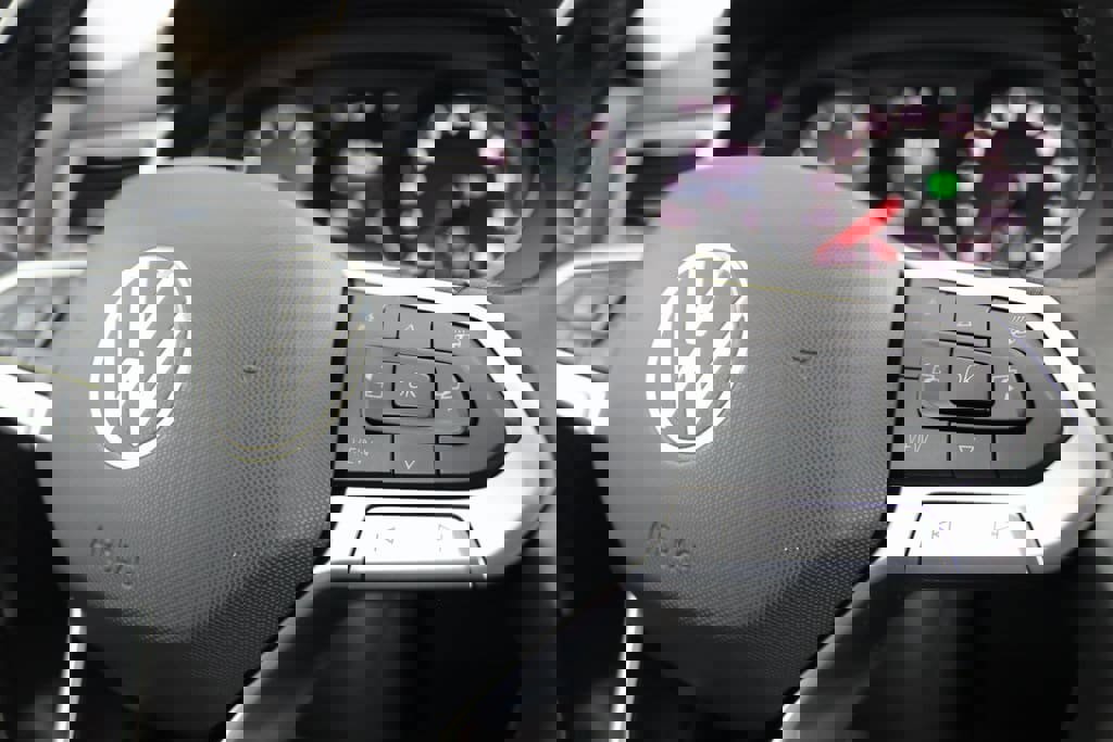 Used 2021 Volkswagen Atlas SEL image 15