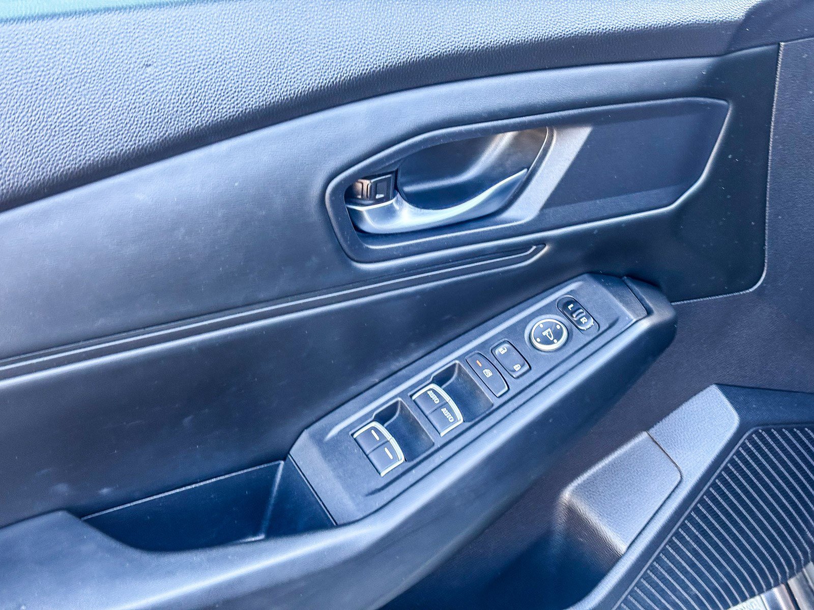 Used 2023 Honda Accord EX image 22