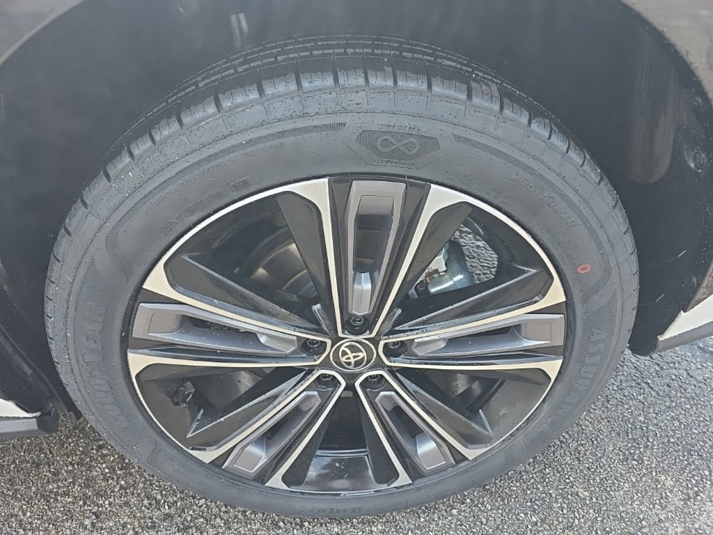 Certified 2023 Toyota bZ4X AWD w/ Weather Package image 8