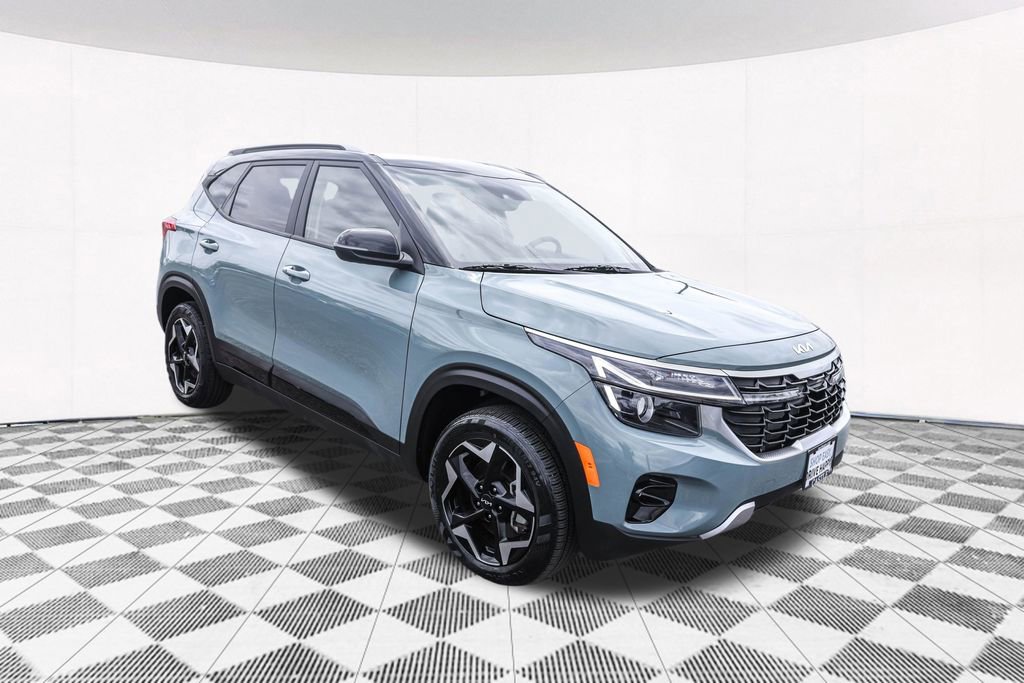 Used 2025 Kia Seltos S AWD/4WD image 12