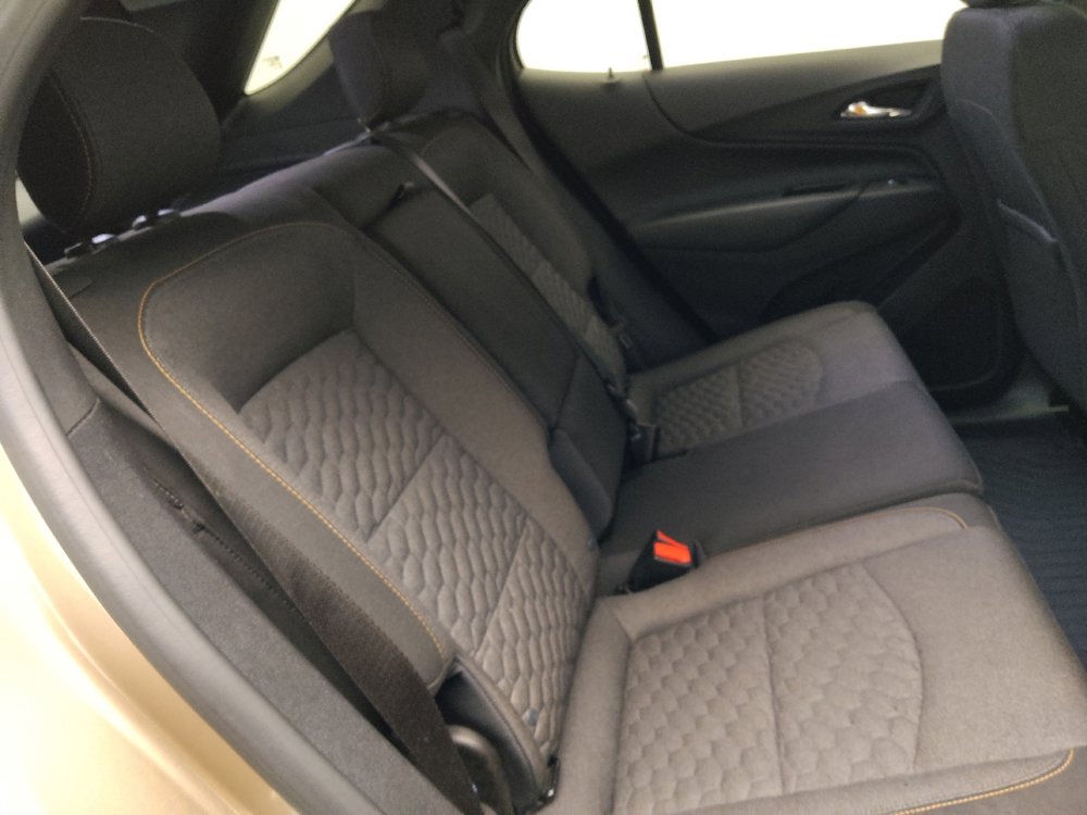 Used 2018 Chevrolet Equinox LT FWD image 19