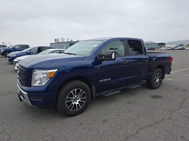 Certified 2024 Nissan Titan SV w/ SV Convenience Package image 1
