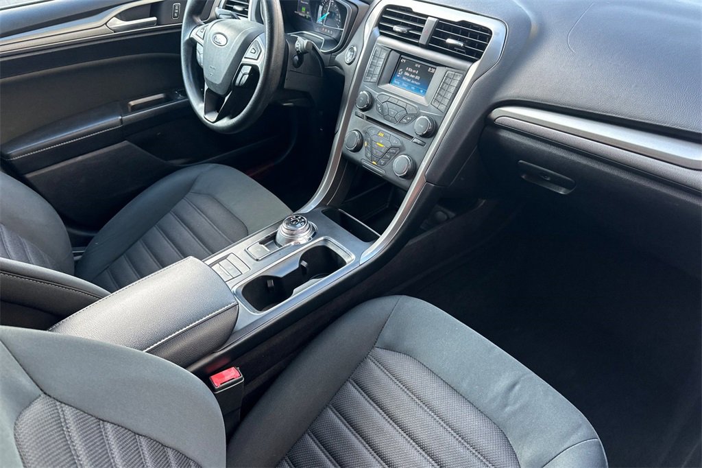 Used 2018 Ford Fusion SE image 15