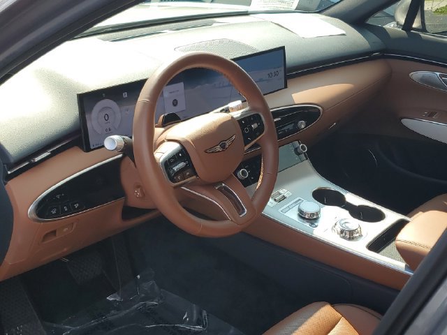 Certified 2026 Genesis GV70 2.5T Advanced AWD/4WD image 10