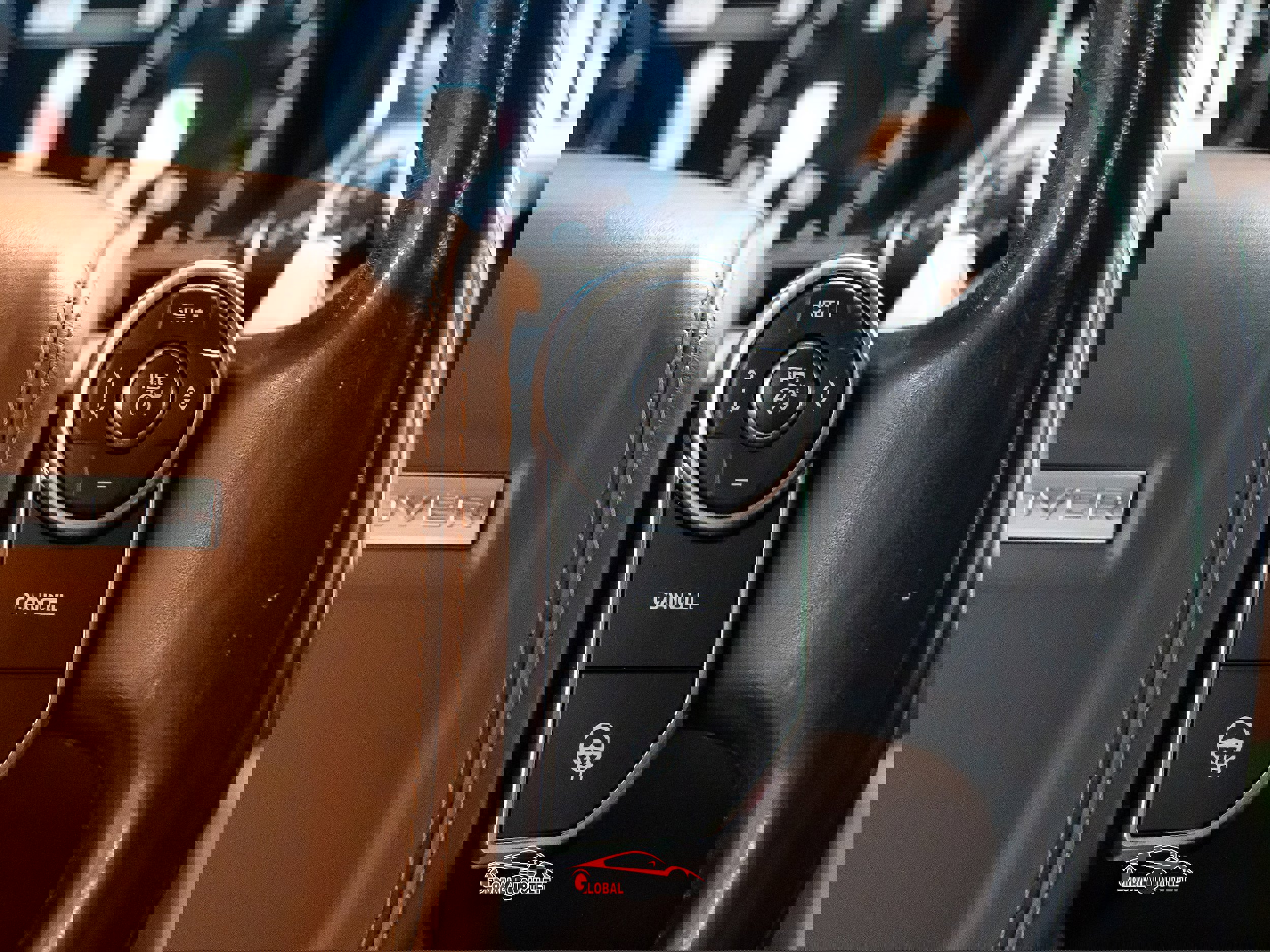 Used 2016 Land Rover Range Rover Autobiography image 29