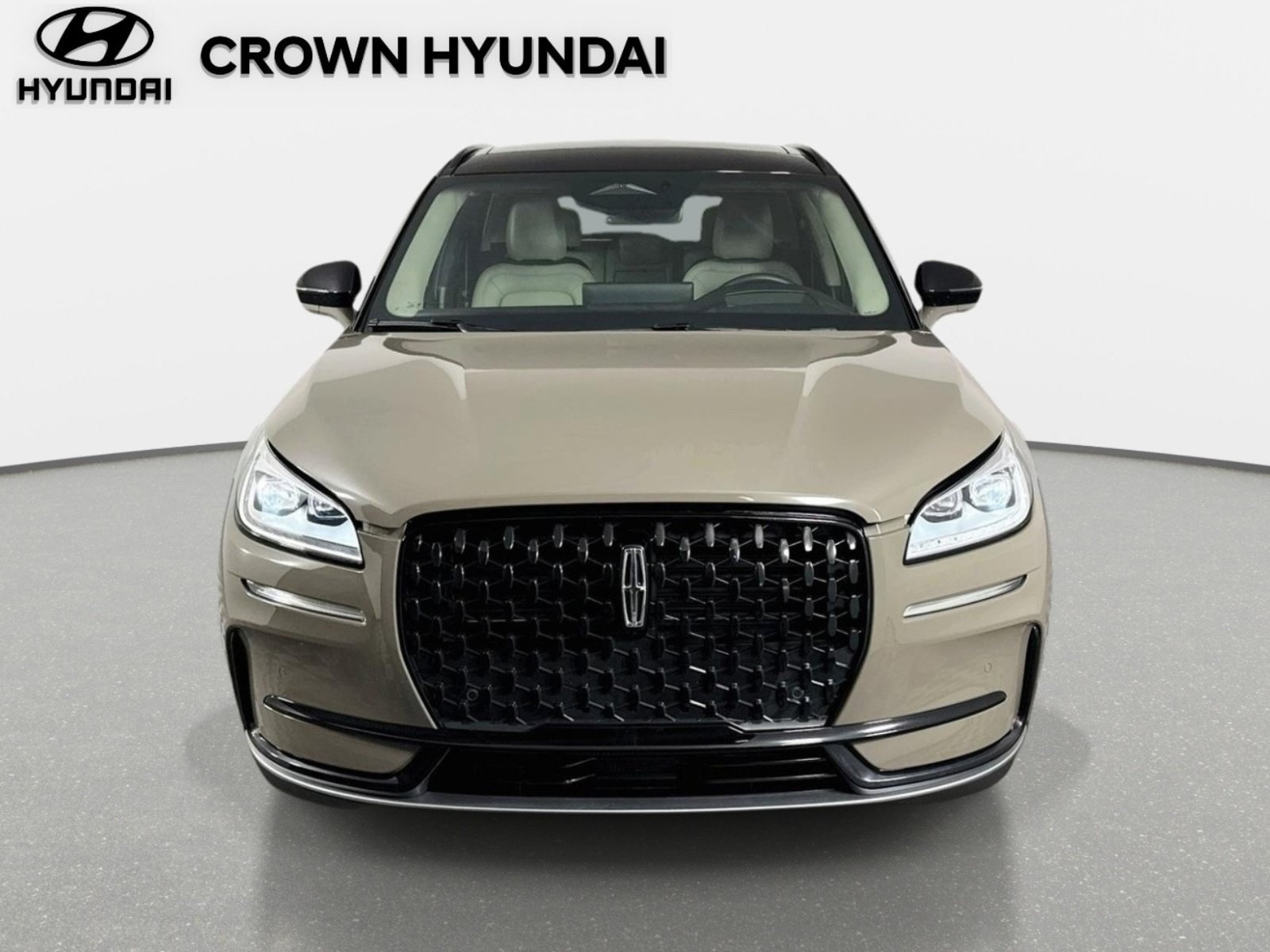 Used 2025 Lincoln Corsair Reserve w/ Equipment Group 202A FWD image 2